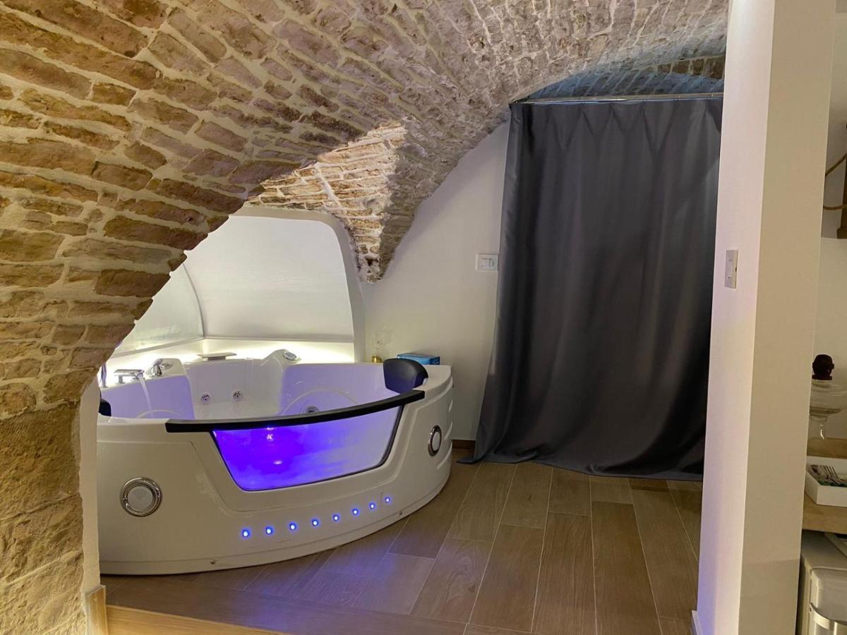 Suite Spa Of Dreams Bitonto Bagian luar foto